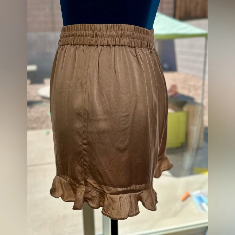 EUC Zimmermann Nude Silk Flutter Shorts - Picture 12 of 17